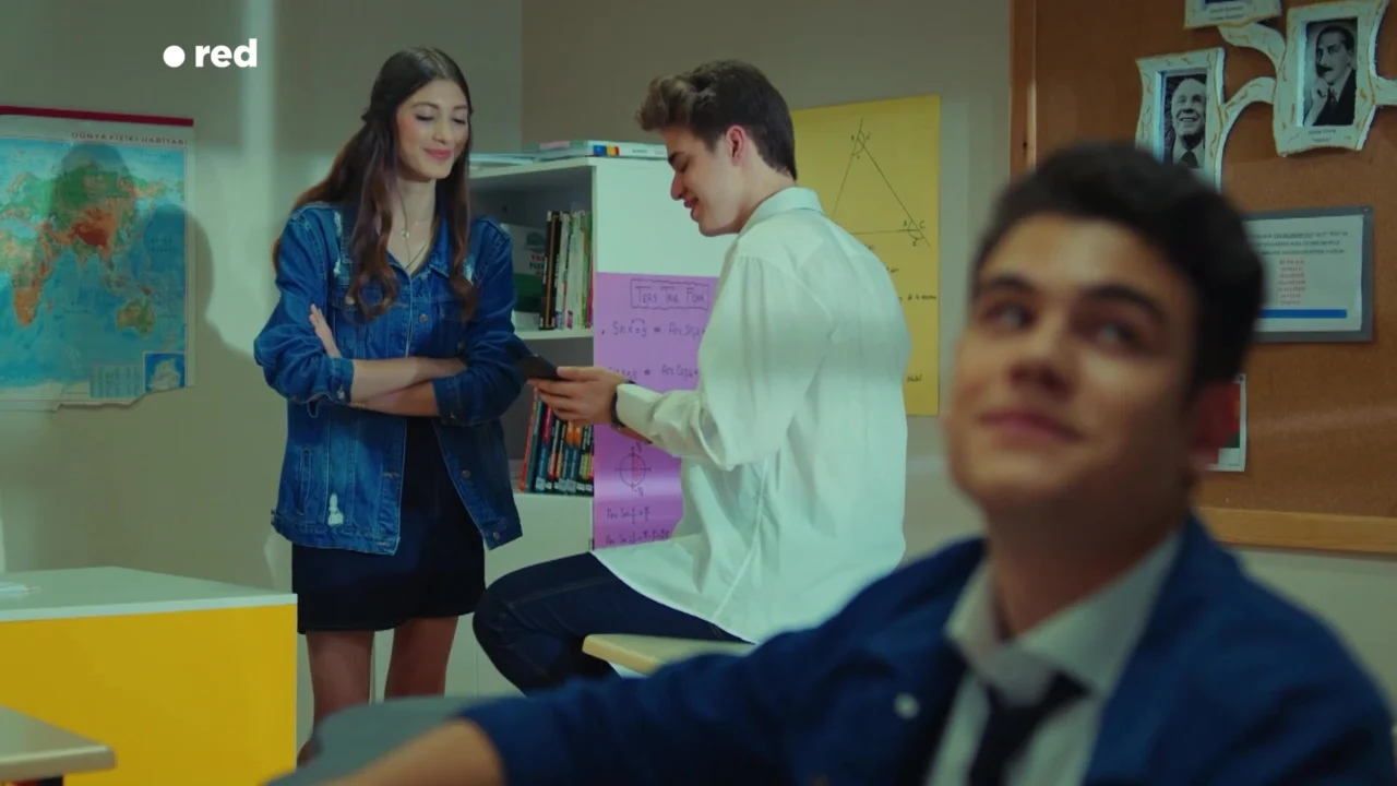 Кадры из сериала 4N1K (2018)